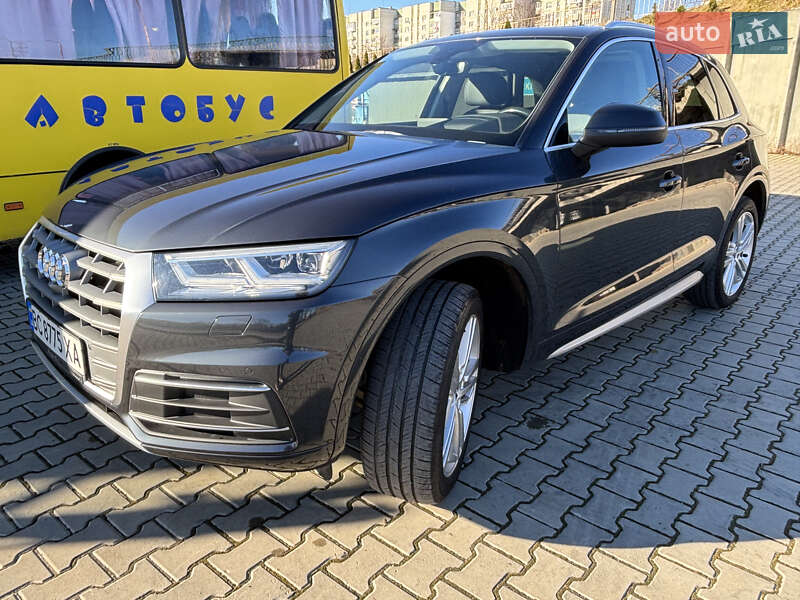 Внедорожник / Кроссовер Audi Q5 2017 в Дрогобыче