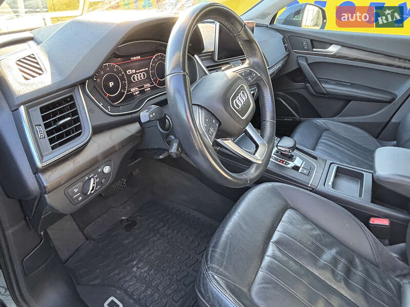 Внедорожник / Кроссовер Audi Q5 2017 в Дрогобыче