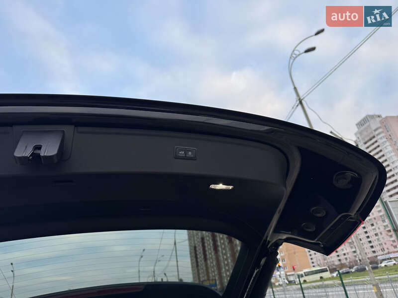 Внедорожник / Кроссовер Audi Q5 2018 в Киеве фото 27 Внедорожник / Кроссовер Audi Q5 2018 в Киеве
