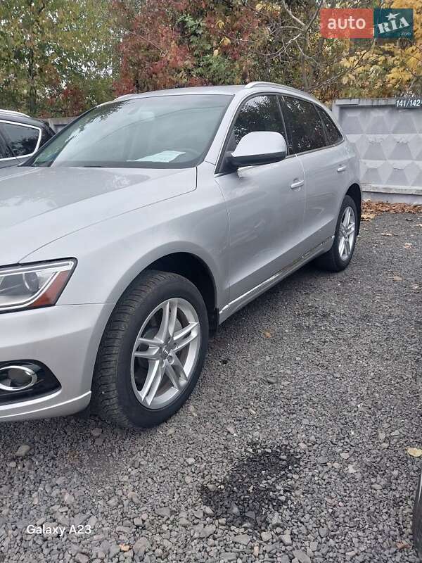 Внедорожник / Кроссовер Audi Q5 2014 в Луцке
