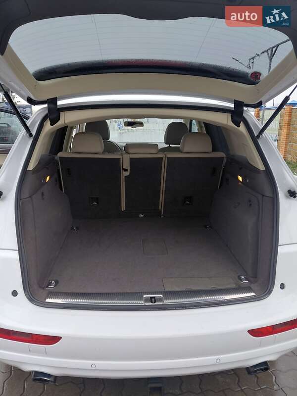 Внедорожник / Кроссовер Audi Q5 2012 в Золочеве