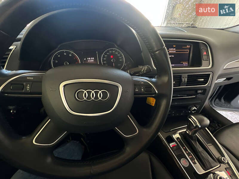 Внедорожник / Кроссовер Audi Q5 2013 в Сокале