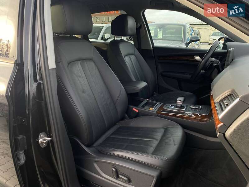 Позашляховик / Кросовер Audi Q5 2018 в Києві