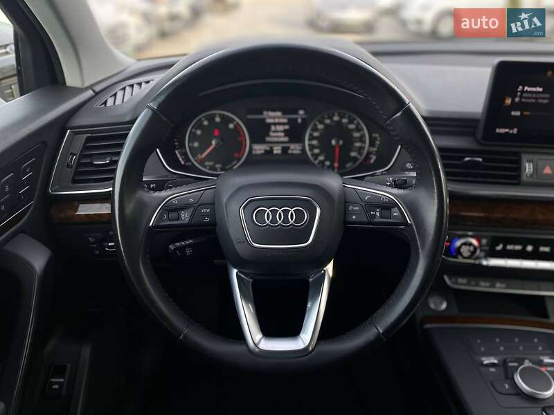 Позашляховик / Кросовер Audi Q5 2018 в Києві