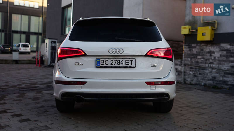 Позашляховик / Кросовер Audi Q5 2012 в Львові