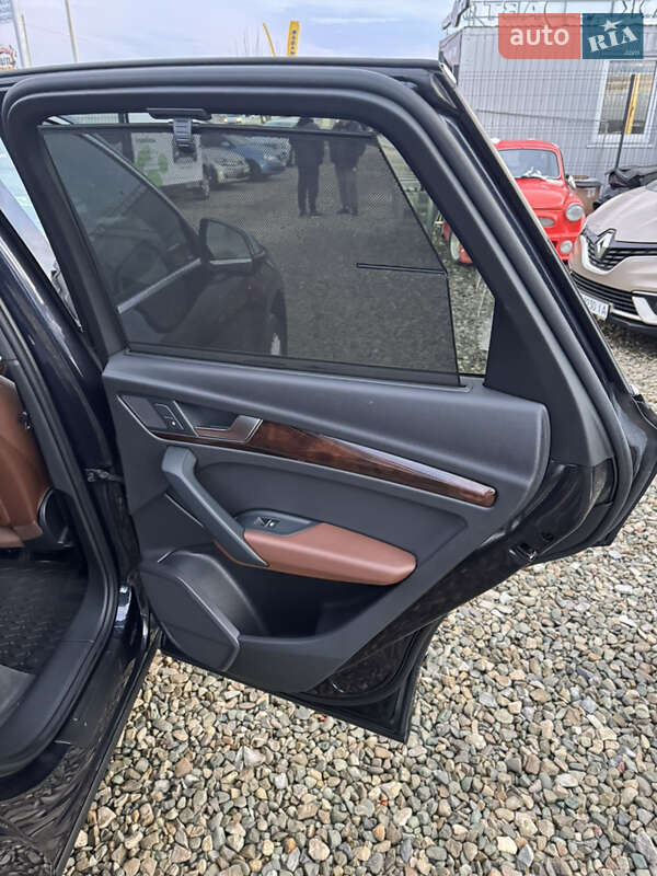 Внедорожник / Кроссовер Audi Q5 2017 в Ивано-Франковске