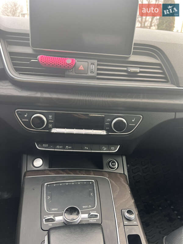 Внедорожник / Кроссовер Audi Q5 2017 в Белой Церкви