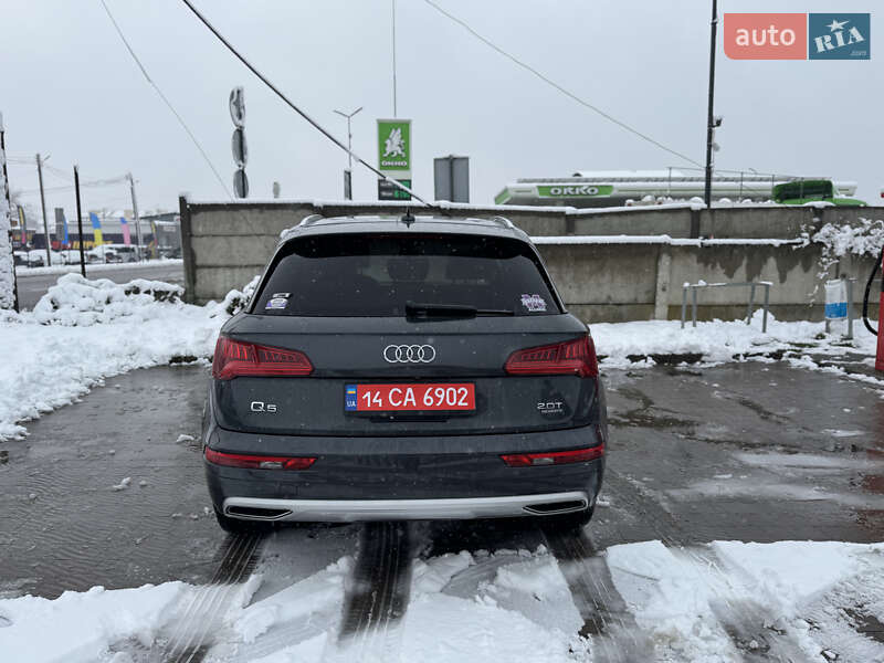 Внедорожник / Кроссовер Audi Q5 2017 в Стрые