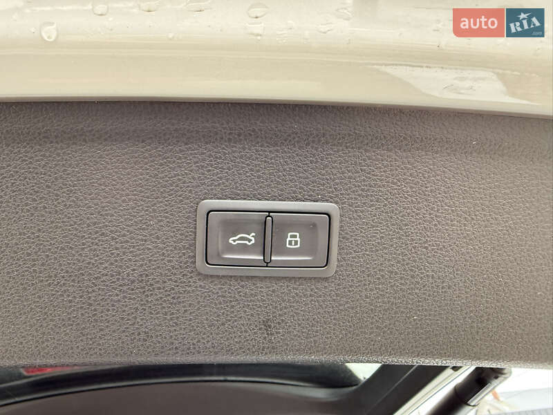 Позашляховик / Кросовер Audi Q5 2024 в Стрию