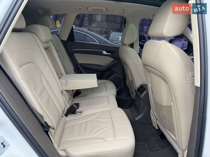 Внедорожник / Кроссовер Audi Q5 2014 в Днепре