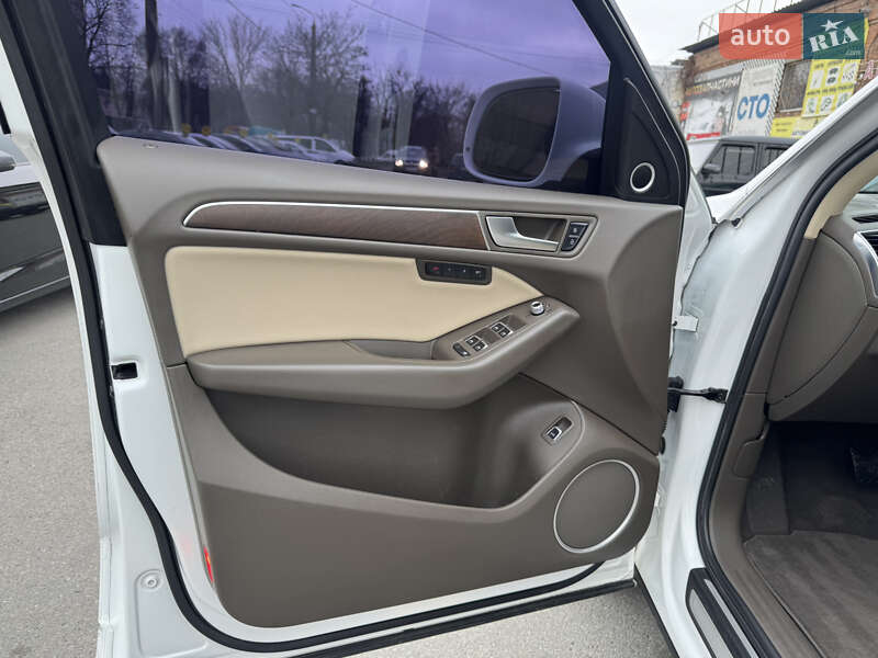 Внедорожник / Кроссовер Audi Q5 2014 в Днепре