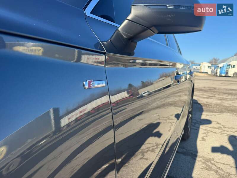 Внедорожник / Кроссовер Audi Q5 2022 в Тернополе