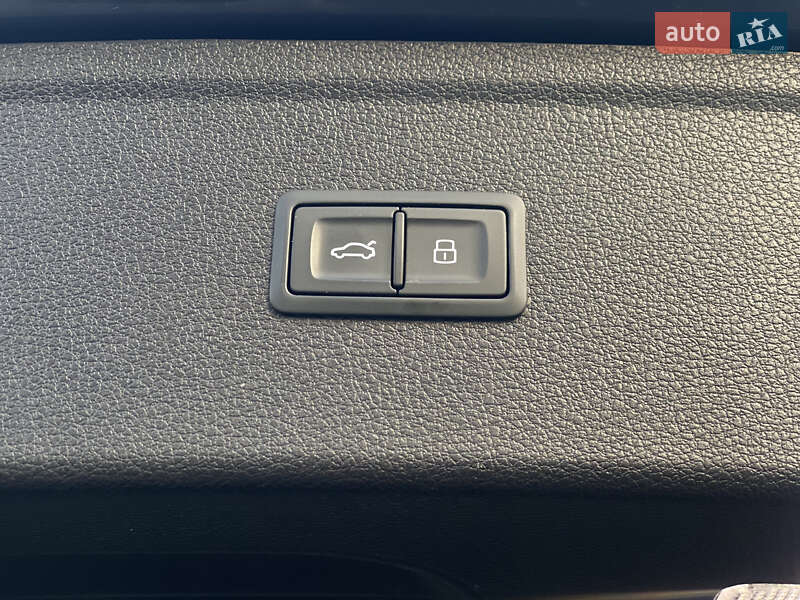 Позашляховик / Кросовер Audi Q5 2019 в Луцьку фото 27 Позашляховик / Кросовер Audi Q5 2019 в Луцьку