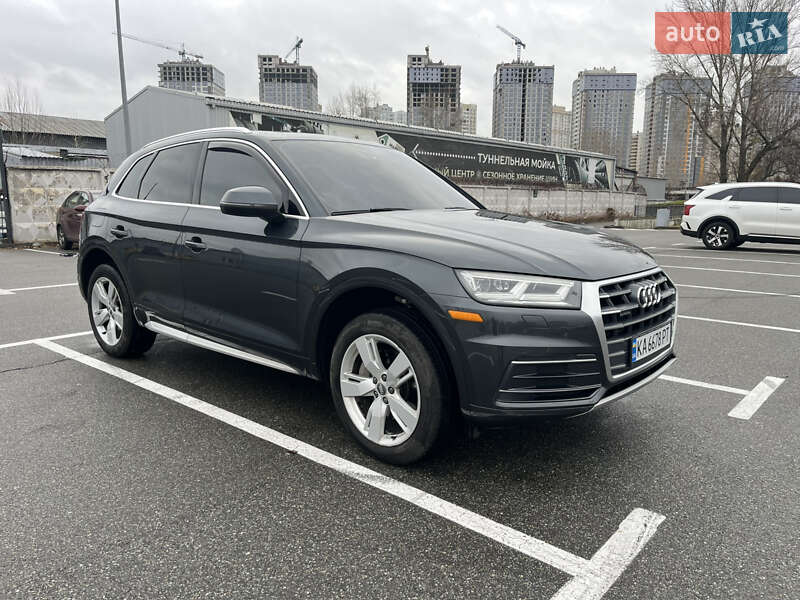 Внедорожник / Кроссовер Audi Q5 2017 в Киеве