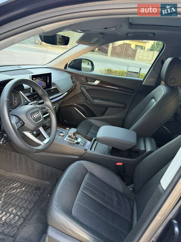 Внедорожник / Кроссовер Audi Q5 2020 в Львове