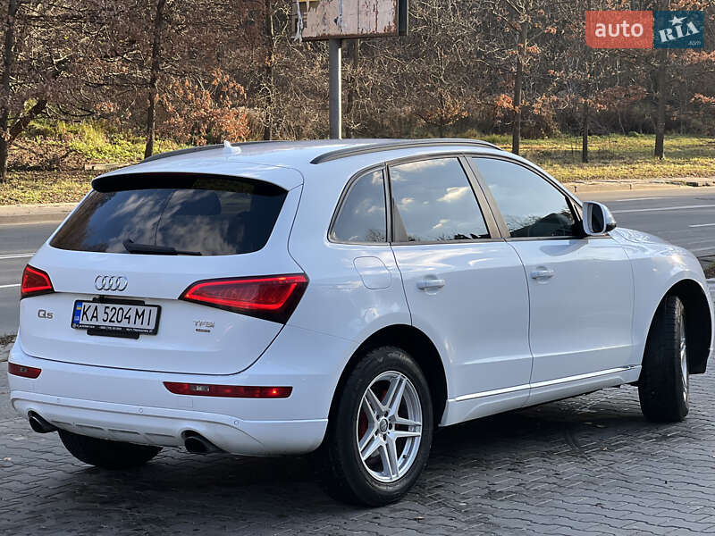 Позашляховик / Кросовер Audi Q5 2014 в Києві