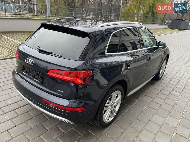 Внедорожник / Кроссовер Audi Q5 2019 в Ровно