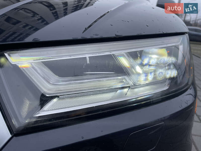 Внедорожник / Кроссовер Audi Q5 2019 в Ровно