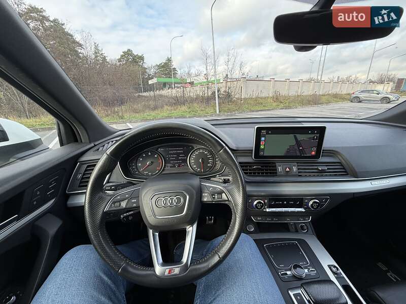 Внедорожник / Кроссовер Audi Q5 2018 в Киеве
