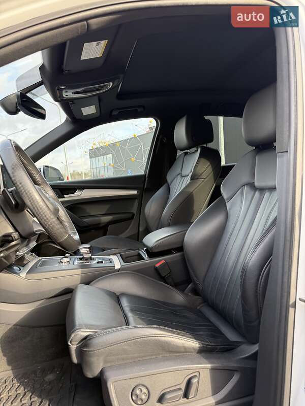 Внедорожник / Кроссовер Audi Q5 2018 в Киеве