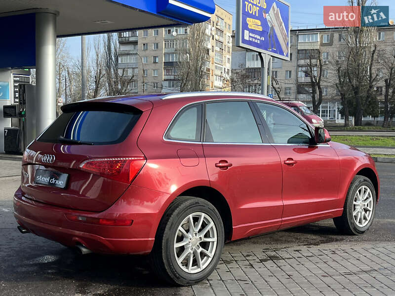 Внедорожник / Кроссовер Audi Q5 2010 в Николаеве