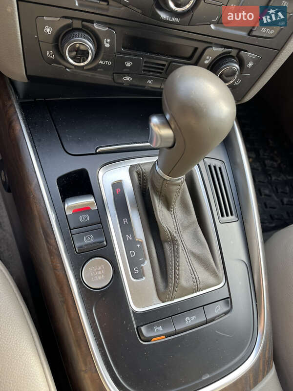 Внедорожник / Кроссовер Audi Q5 2010 в Николаеве