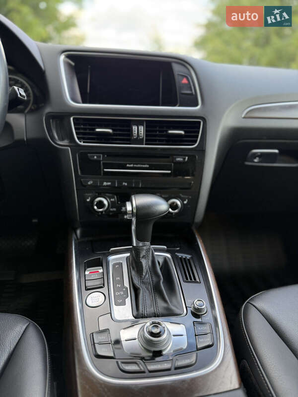Внедорожник / Кроссовер Audi Q5 2014 в Корсуне-Шевченковском