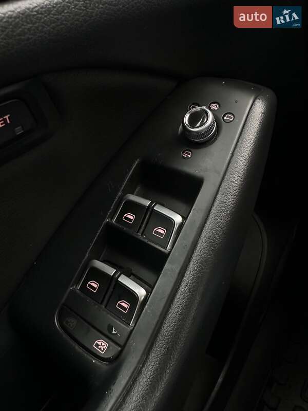 Внедорожник / Кроссовер Audi Q5 2015 в Сумах