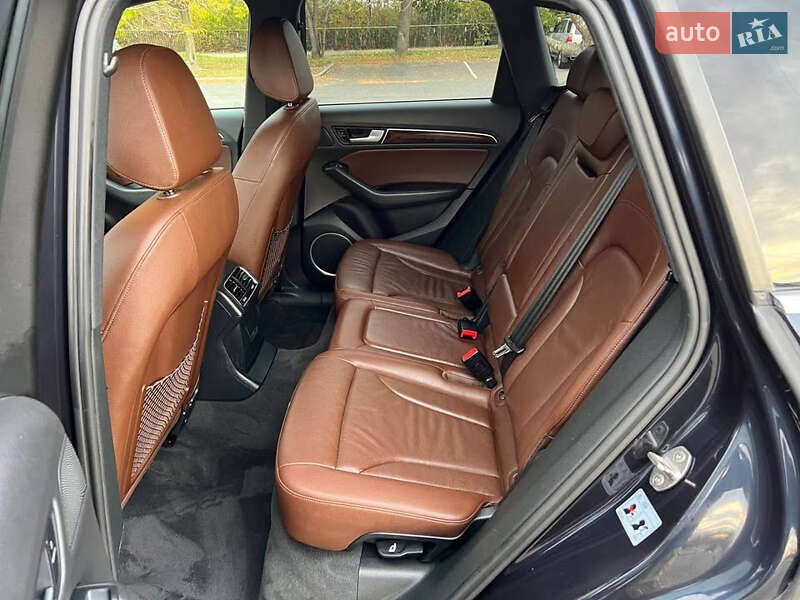 Позашляховик / Кросовер Audi Q5 2015 в Києві