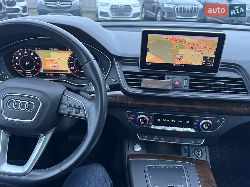 Внедорожник / Кроссовер Audi Q5 2019 в Тернополе