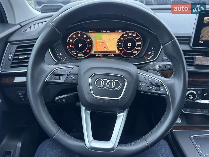 Внедорожник / Кроссовер Audi Q5 2019 в Тернополе