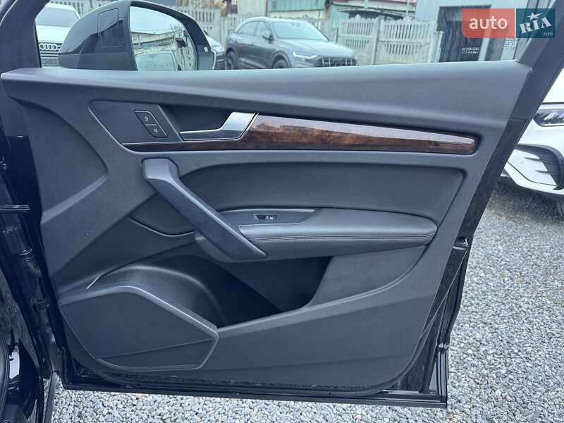 Внедорожник / Кроссовер Audi Q5 2019 в Тернополе