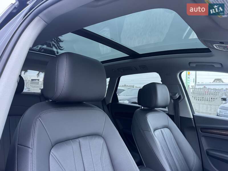 Внедорожник / Кроссовер Audi Q5 2019 в Тернополе