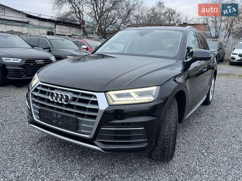 Внедорожник / Кроссовер Audi Q5 2019 в Тернополе