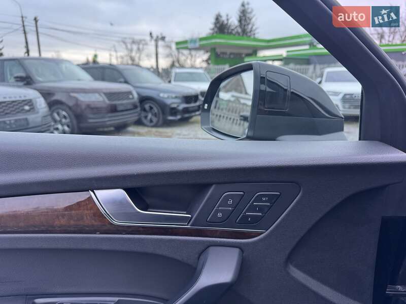 Внедорожник / Кроссовер Audi Q5 2019 в Тернополе