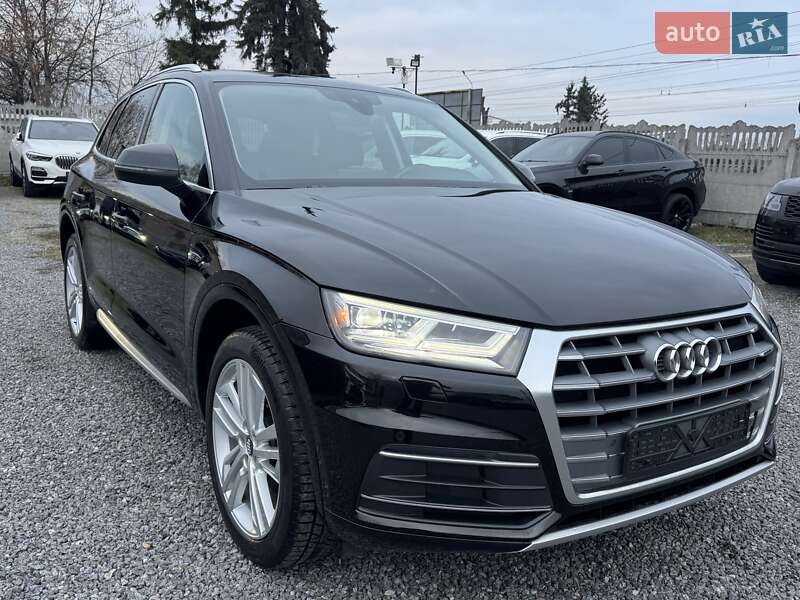 Внедорожник / Кроссовер Audi Q5 2019 в Тернополе