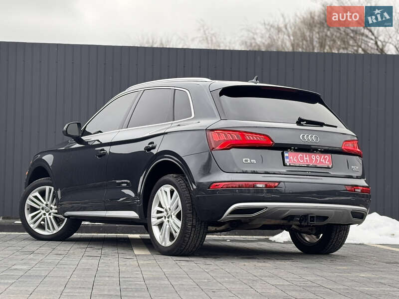 Внедорожник / Кроссовер Audi Q5 2017 в Самборе