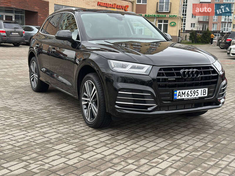 Внедорожник / Кроссовер Audi Q5 2019 в Житомире