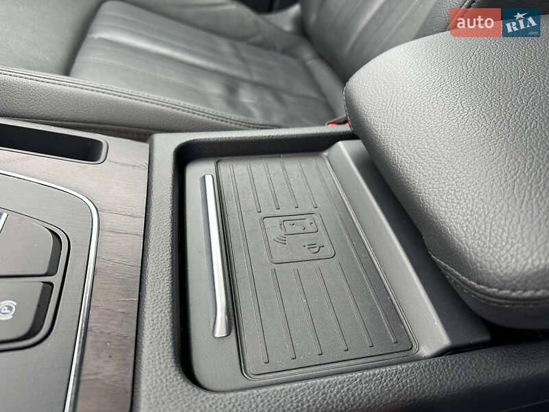 Внедорожник / Кроссовер Audi Q5 2019 в Житомире