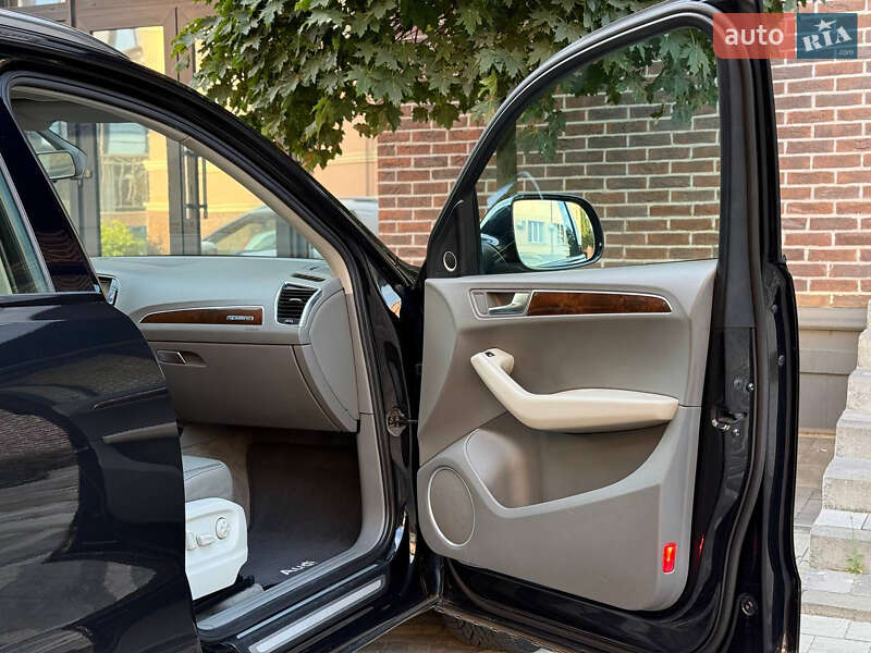 Позашляховик / Кросовер Audi Q5 2010 в Тернополі фото 21 Позашляховик / Кросовер Audi Q5 2010 в Тернополі