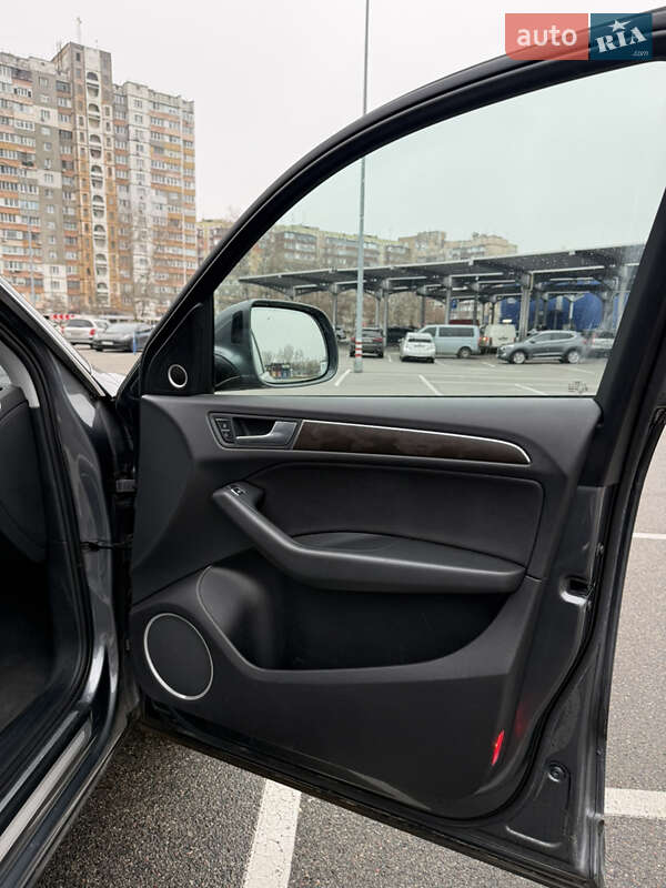 Внедорожник / Кроссовер Audi Q5 2016 в Киеве