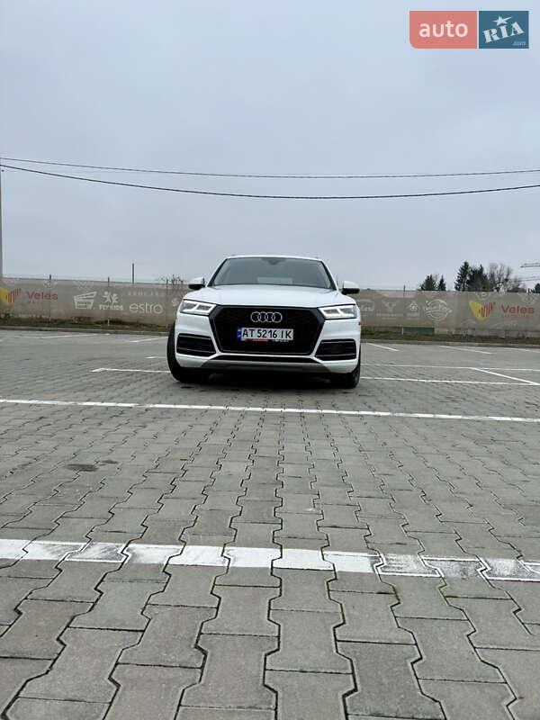 Внедорожник / Кроссовер Audi Q5 2018 в Ивано-Франковске