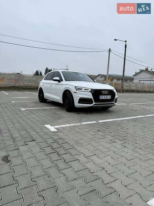 Внедорожник / Кроссовер Audi Q5 2018 в Ивано-Франковске