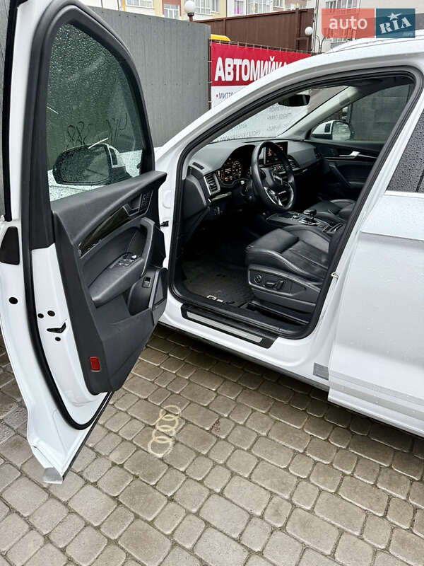 Внедорожник / Кроссовер Audi Q5 2018 в Ивано-Франковске