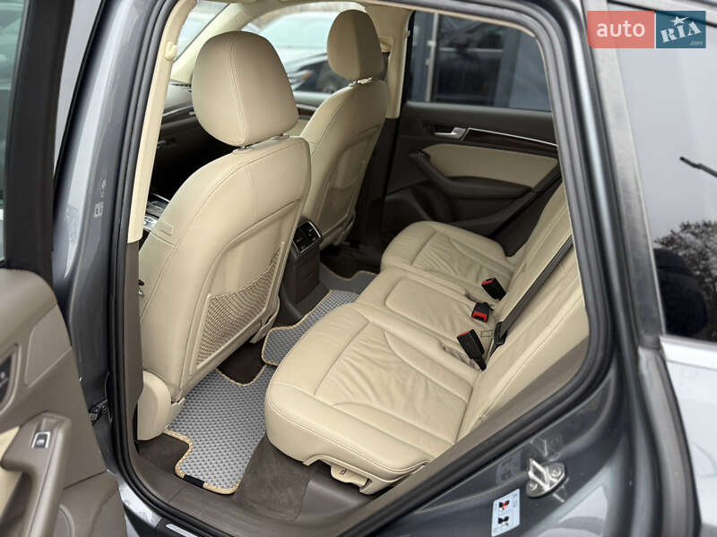 Позашляховик / Кросовер Audi Q5 2012 в Рівному