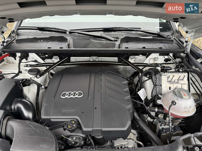 Позашляховик / Кросовер Audi Q5 2020 в Стрию фото 97 Позашляховик / Кросовер Audi Q5 2020 в Стрию