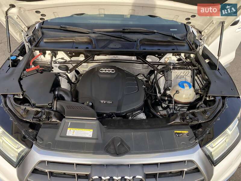 Внедорожник / Кроссовер Audi Q5 2017 в Одессе