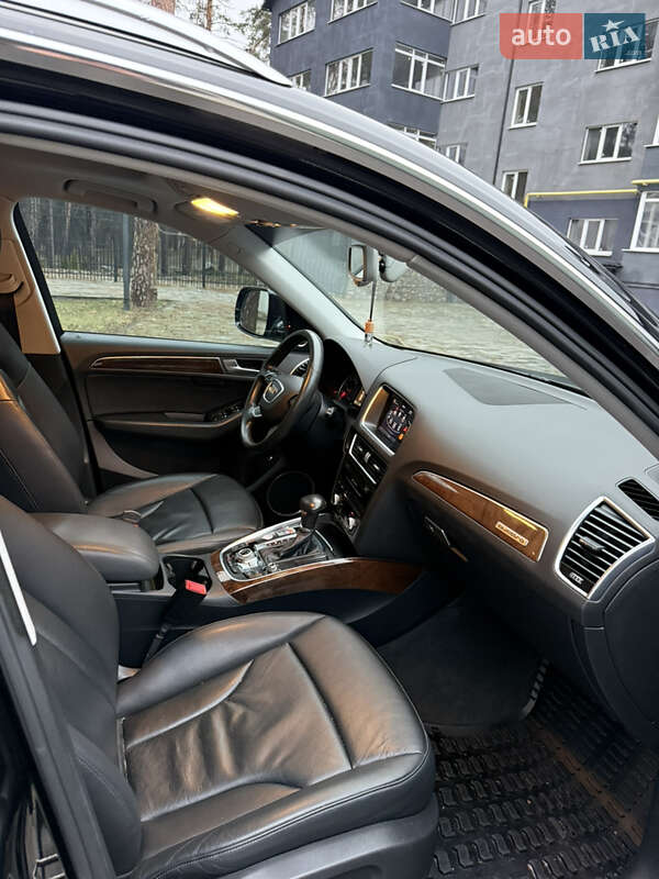 Внедорожник / Кроссовер Audi Q5 2016 в Ахтырке