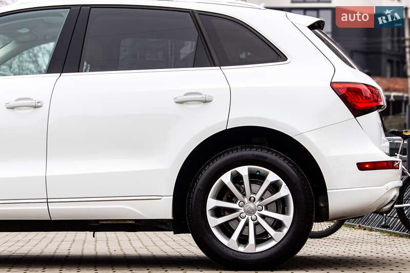 Позашляховик / Кросовер Audi Q5 2016 в Львові