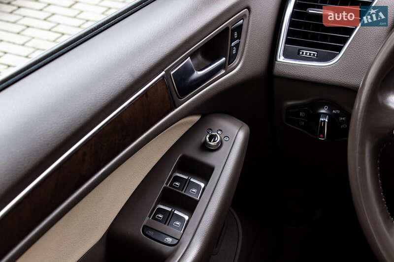 Позашляховик / Кросовер Audi Q5 2016 в Львові